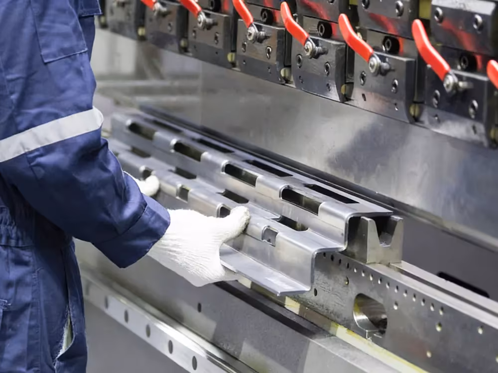 Key advantages of metal bending